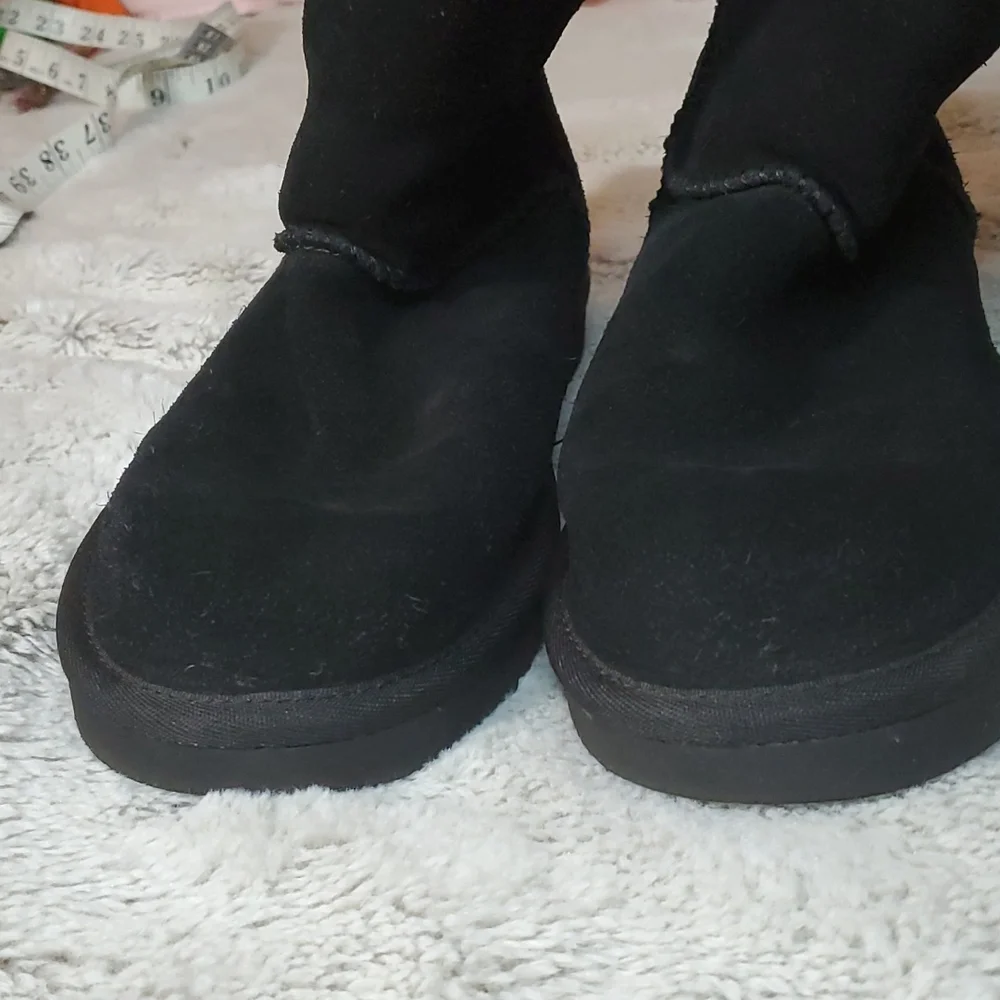 KOOLABURRA by UGG Black Faux Suede and Fur Lined Flat Heel Boots-NWOT-US… - Picture 6 of 13